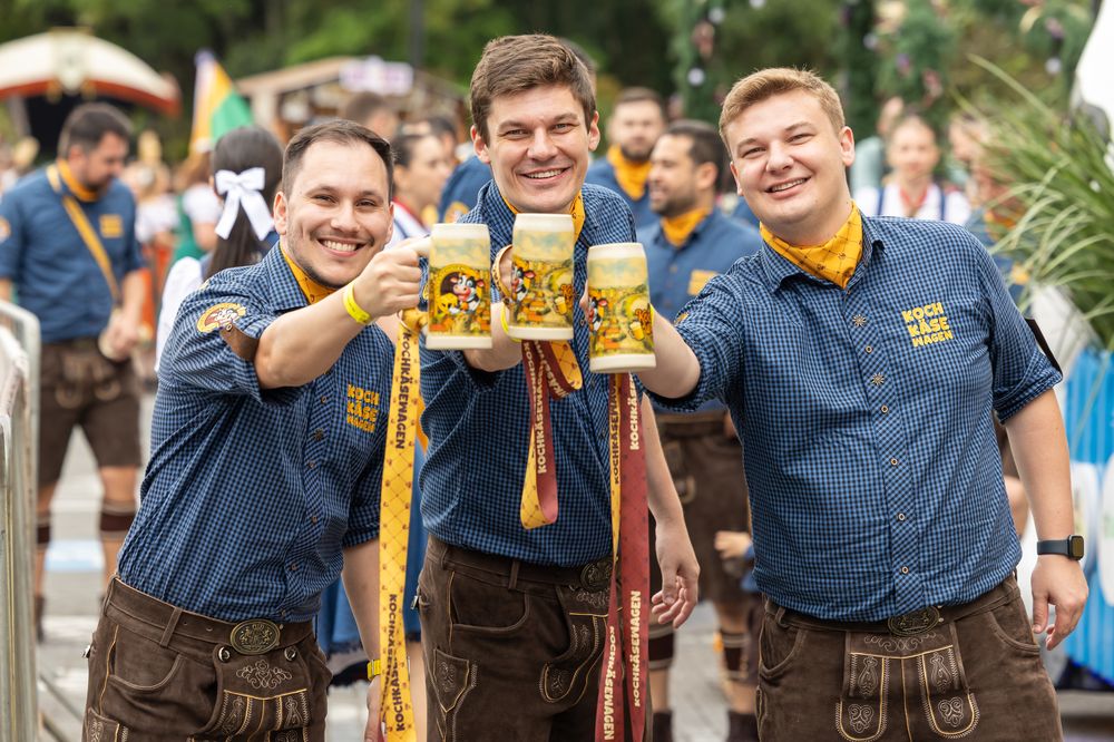 Kochk&auml;sewagen na Oktoberfest Blumenau