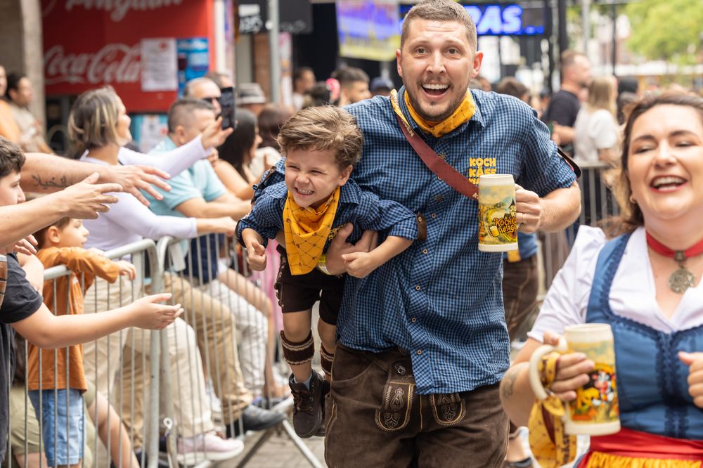 Kochk&auml;sewagen na Oktoberfest Blumenau