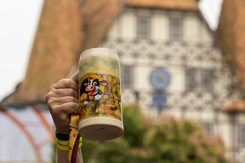Kochk&auml;sewagen na Oktoberfest Blumenau