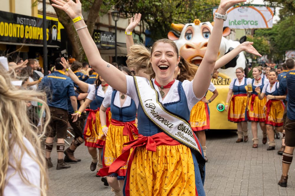 Kochk&auml;sewagen na Oktoberfest Blumenau
