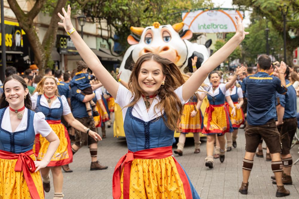 Kochk&auml;sewagen na Oktoberfest Blumenau